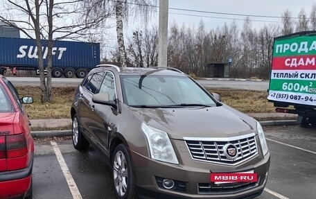 Cadillac SRX II рестайлинг, 2014 год, 1 600 000 рублей, 2 фотография