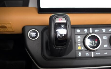 Land Rover Defender II, 2022 год, 6 912 000 рублей, 9 фотография