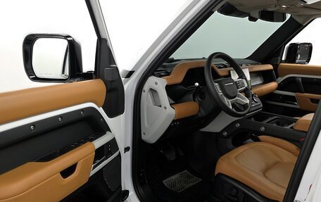 Land Rover Defender II, 2022 год, 6 912 000 рублей, 18 фотография