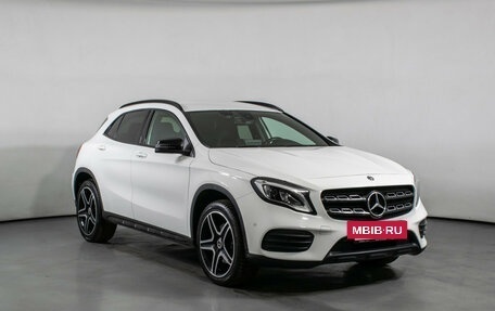 Mercedes-Benz GLA, 2018 год, 3 090 000 рублей, 3 фотография