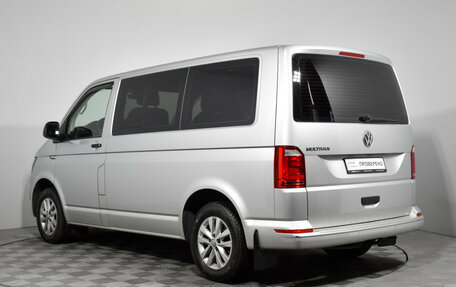 Volkswagen Multivan T6 рестайлинг, 2019 год, 3 800 000 рублей, 7 фотография