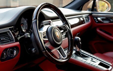 Porsche Macan I рестайлинг, 2014 год, 3 500 000 рублей, 8 фотография