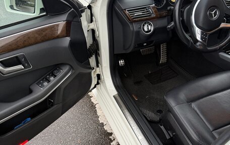 Mercedes-Benz E-Класс, 2011 год, 1 550 000 рублей, 14 фотография