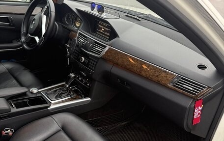 Mercedes-Benz E-Класс, 2011 год, 1 550 000 рублей, 16 фотография