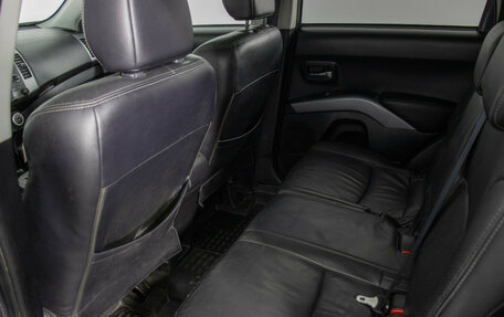 Mitsubishi Outlander III рестайлинг 3, 2008 год, 900 000 рублей, 11 фотография