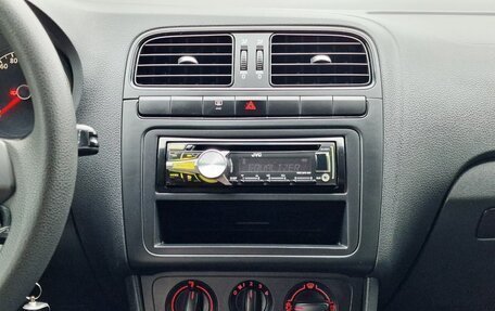 Volkswagen Polo VI (EU Market), 2015 год, 990 000 рублей, 8 фотография