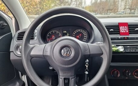 Volkswagen Polo VI (EU Market), 2015 год, 990 000 рублей, 3 фотография