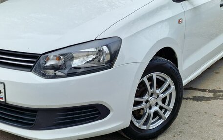 Volkswagen Polo VI (EU Market), 2015 год, 990 000 рублей, 17 фотография
