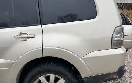 Mitsubishi Pajero IV, 2008 год, 1 600 000 рублей, 7 фотография