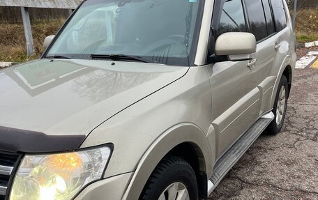Mitsubishi Pajero IV, 2008 год, 1 600 000 рублей, 10 фотография