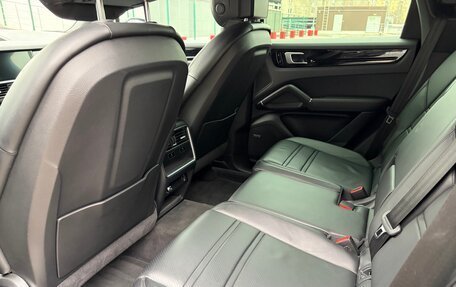 Porsche Cayenne III, 2018 год, 5 499 999 рублей, 16 фотография