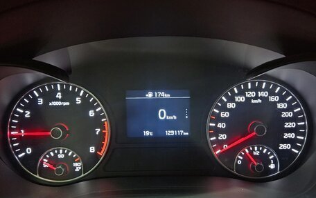 KIA Optima IV, 2019 год, 1 749 000 рублей, 10 фотография