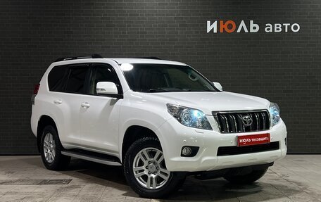 Toyota Land Cruiser Prado 150 рестайлинг 2, 2013 год, 3 090 000 рублей, 3 фотография