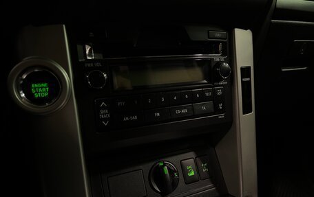 Toyota Land Cruiser Prado 150 рестайлинг 2, 2013 год, 3 090 000 рублей, 13 фотография