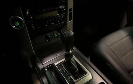 Toyota Land Cruiser Prado 150 рестайлинг 2, 2013 год, 3 090 000 рублей, 14 фотография