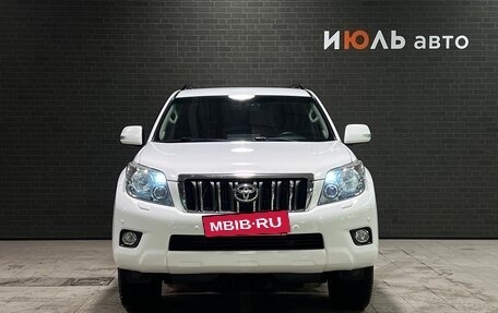 Toyota Land Cruiser Prado 150 рестайлинг 2, 2013 год, 3 090 000 рублей, 2 фотография