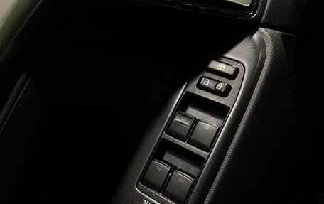 Toyota Land Cruiser Prado 150 рестайлинг 2, 2013 год, 3 090 000 рублей, 16 фотография