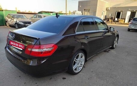 Mercedes-Benz E-Класс, 2013 год, 1 350 000 рублей, 3 фотография