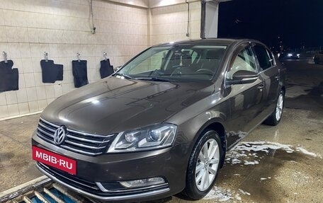 Volkswagen Passat B7, 2013 год, 1 185 000 рублей, 13 фотография