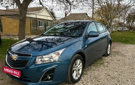 Chevrolet Cruze II, 2012 год, 820 000 рублей, 4 фотография