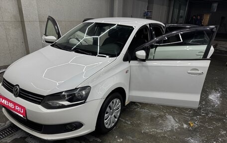 Volkswagen Polo VI (EU Market), 2012 год, 585 000 рублей, 3 фотография