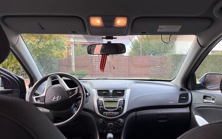 Hyundai Solaris II рестайлинг, 2011 год, 850 000 рублей, 7 фотография