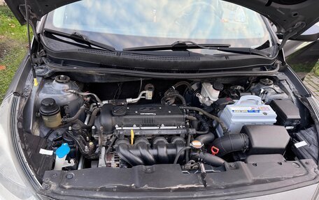 Hyundai Solaris II рестайлинг, 2011 год, 850 000 рублей, 9 фотография