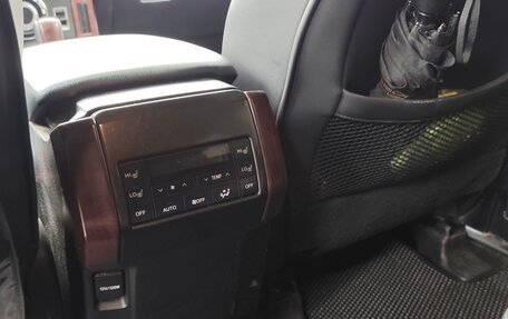 Toyota Land Cruiser Prado 150 рестайлинг 2, 2015 год, 4 050 000 рублей, 7 фотография