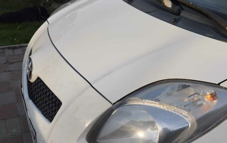 Toyota Yaris III рестайлинг, 2008 год, 390 000 рублей, 9 фотография