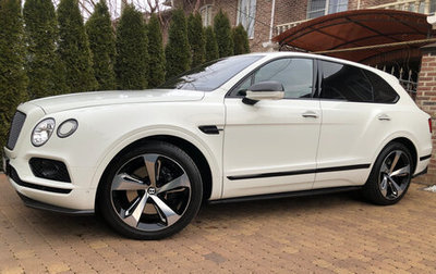 Bentley Bentayga I, 2017 год, 10 450 000 рублей, 1 фотография