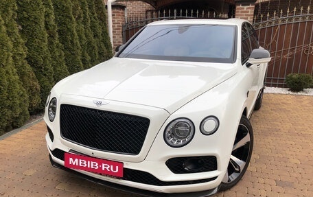 Bentley Bentayga I, 2017 год, 10 450 000 рублей, 3 фотография