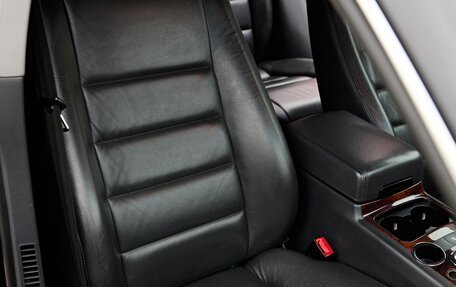 Volkswagen Touareg III, 2008 год, 1 290 000 рублей, 32 фотография