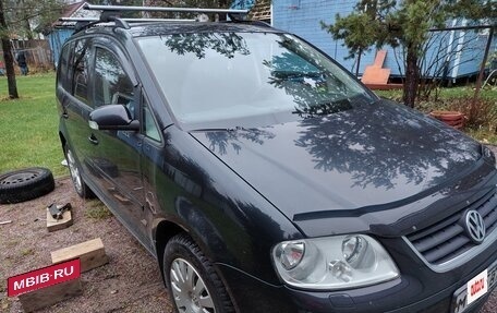 Volkswagen Touran III, 2006 год, 505 000 рублей, 2 фотография