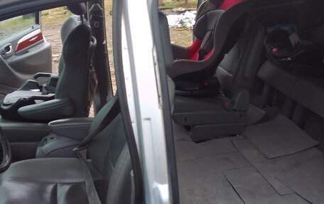 Chrysler Town & Country IV, 2005 год, 530 000 рублей, 9 фотография