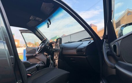 Chevrolet Niva I рестайлинг, 2019 год, 1 150 000 рублей, 14 фотография