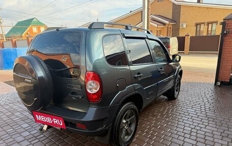 Chevrolet Niva I рестайлинг, 2019 год, 1 150 000 рублей, 8 фотография