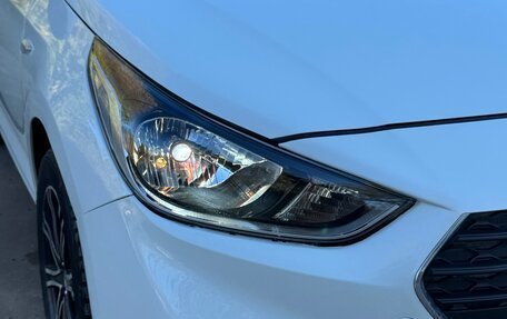 Hyundai Solaris II рестайлинг, 2018 год, 899 999 рублей, 2 фотография