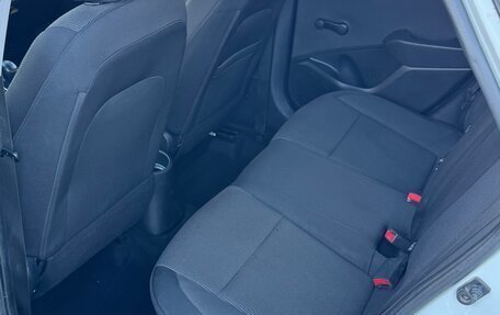 Hyundai Solaris II рестайлинг, 2018 год, 899 999 рублей, 7 фотография