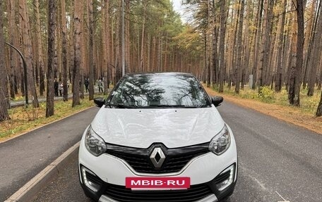 Renault Kaptur I рестайлинг, 2016 год, 1 270 000 рублей, 2 фотография