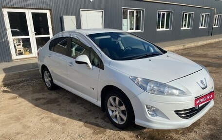 Peugeot 408 I рестайлинг, 2015 год, 750 000 рублей, 3 фотография