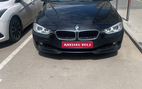 BMW 3 серия, 2015 год, 2 000 000 рублей, 3 фотография