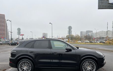 Porsche Cayenne III, 2021 год, 10 390 000 рублей, 3 фотография