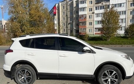 Toyota RAV4, 2017 год, 2 600 000 рублей, 1 фотография