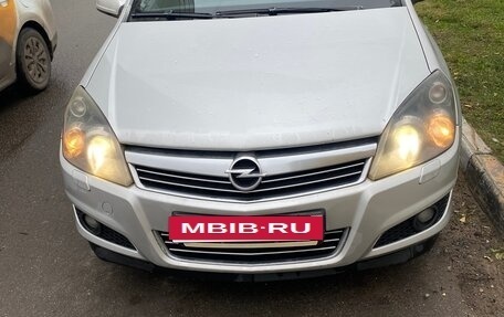 Opel Astra H, 2008 год, 370 000 рублей, 1 фотография