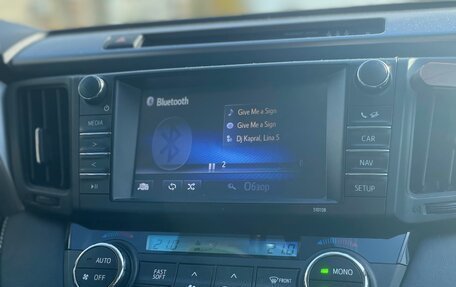 Toyota RAV4, 2017 год, 2 600 000 рублей, 9 фотография