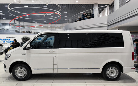 Volkswagen Caravelle T6 рестайлинг, 2018 год, 2 350 000 рублей, 8 фотография