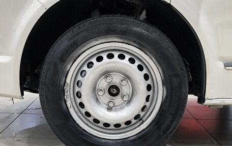 Volkswagen Caravelle T6 рестайлинг, 2018 год, 2 350 000 рублей, 18 фотография