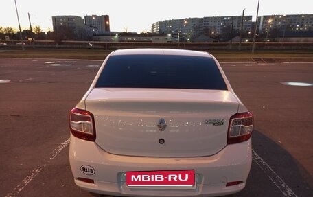 Renault Logan II, 2017 год, 770 000 рублей, 7 фотография