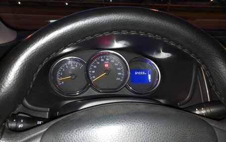 Renault Logan II, 2017 год, 770 000 рублей, 15 фотография