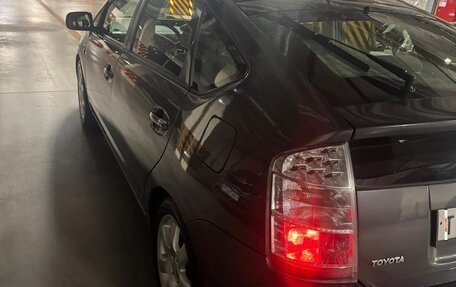 Toyota Prius, 2008 год, 900 000 рублей, 4 фотография